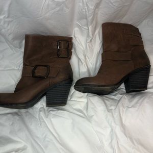 Lucky Brand Women’s boots